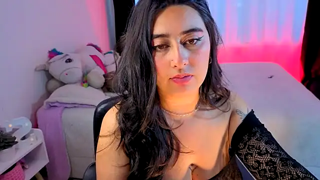 serenna se online show from February 19, 10:52 pm