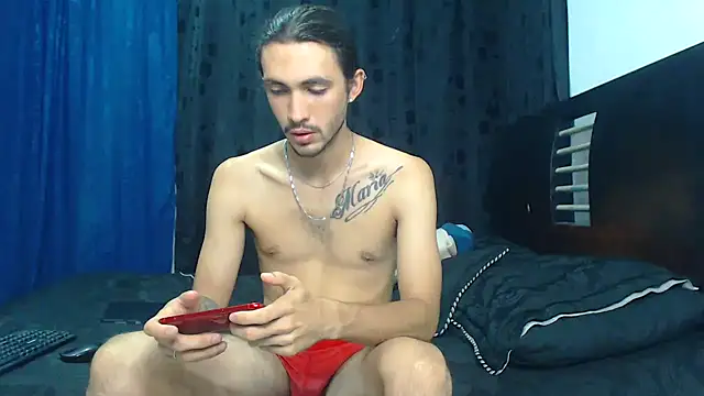 Hot Sharks  online show from April 3, 7:06 am