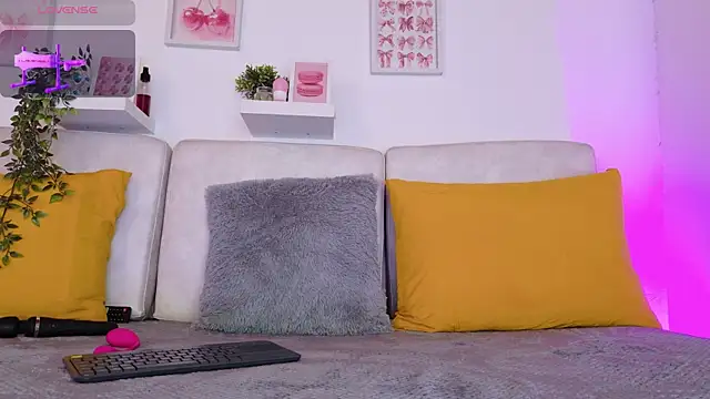 Malka Burning online show from April 4, 8:18 pm