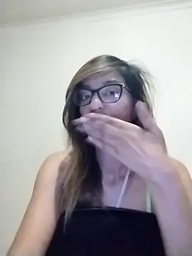 karmicQueen669 online show from April 7, 9:50 pm