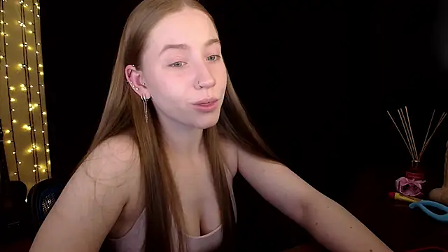 SindiWatsoon online show from June 3, 8:03 pm