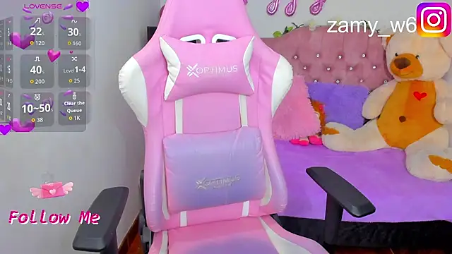 Snapshot of Karla__cute chatting on October 20, 11:13 am Karla cute online show from October 20, 11:13 am