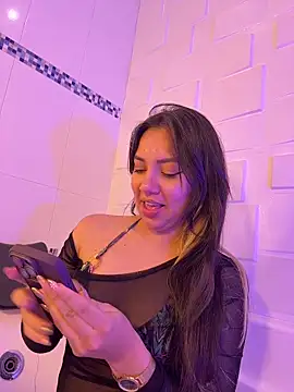 AliceHanz online show from December 17, 4:38 am