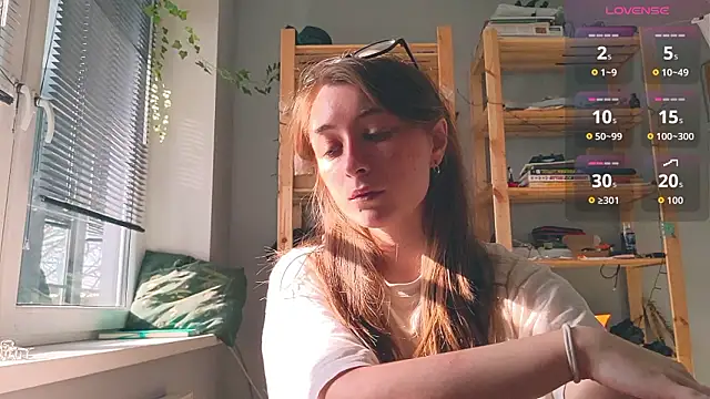 monlight  dana online show from March 8, 12:20 pm