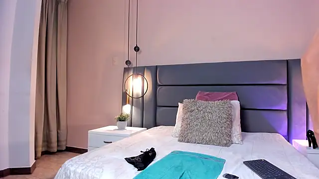 AlissaNix online show from December 5, 1:16 am