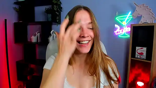 kenzie x online show from November 4, 7:35 am