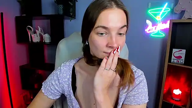 kenzie x online show from October 17, 7:11 am