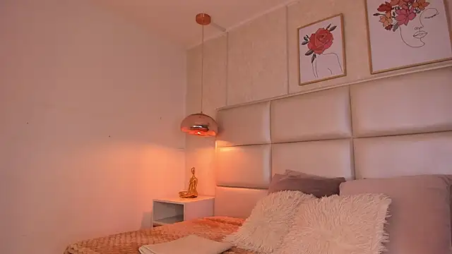 Aily Yozuko online show from October 27, 2:40 am