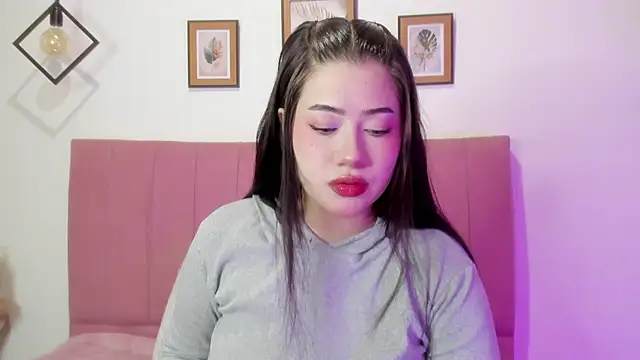 GENNESIS LOVE online show from November 5, 3:34 am