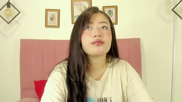 GENNESIS LOVE online show from September 20, 4:33 am