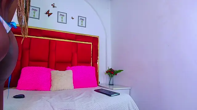 CoralHarrinson online show from December 21, 2:05 am