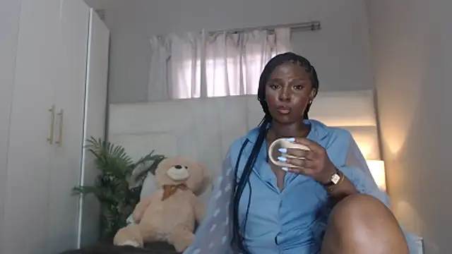 naughtyblackdolie online show from February 15, 7:51 am