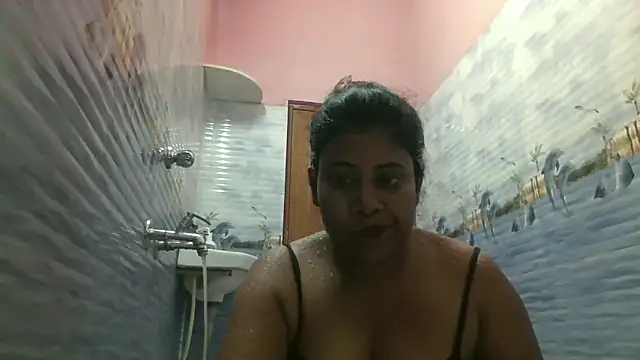 sexy roma online show from April 11, 5:05 pm