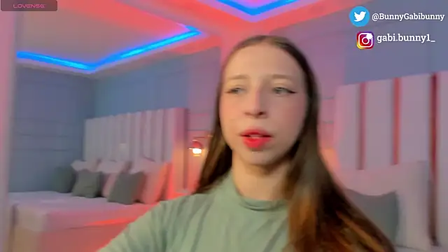 gabi bunny online show from November 18, 5:14 pm