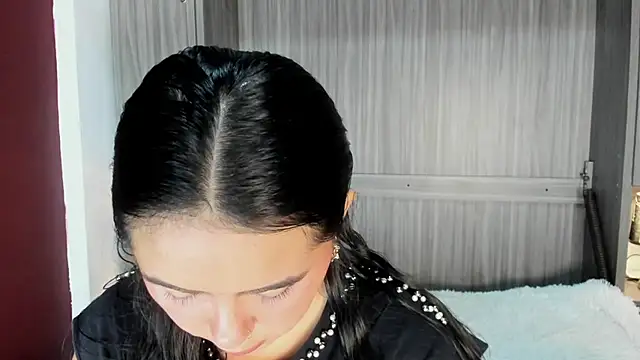 valerymeyerr online show from April 18, 12:07 pm