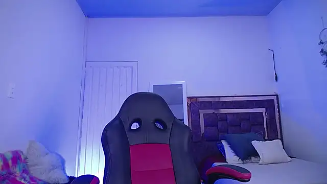 alejandrafitt online show from October 27, 3:46 am