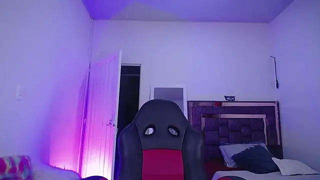 alejandrafitt online show from October 25, 2:08 am