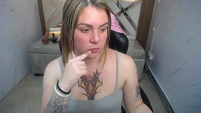 Paula b  online show from April 16, 12:49 pm