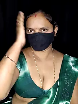 vintage-vibs online show from December 21, 8:13 pm