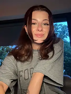 Mia-Minou online show from July 15, 7:29 pm