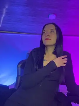 Isabella 21x online show from April 9, 12:43 pm