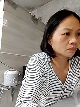 Aninyin22 online show from November 2, 7:45 am