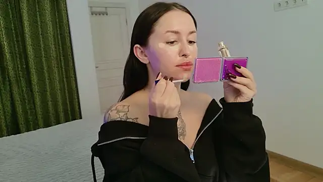 VioletCatt online show from November 18, 7:53 am