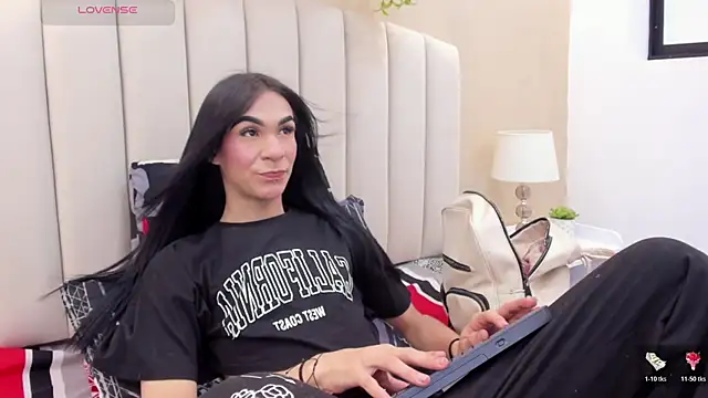 Mia thompson 19 online show from February 9, 7:27 pm