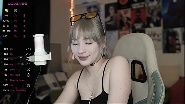 Traharaa online show from February 12, 1:24 pm