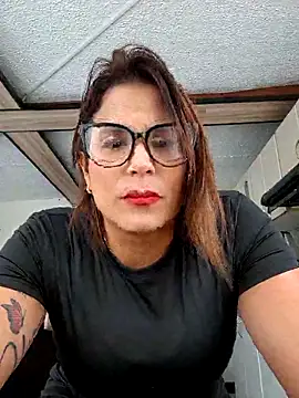 Majo Soussa online show from April 15, 2:17 pm