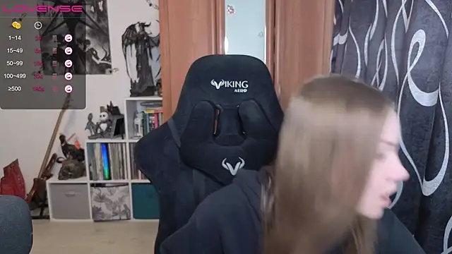 stellablondy online show from April 13, 12:17 pm