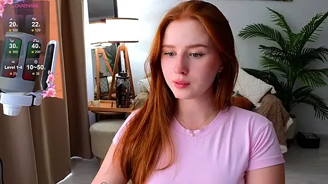 Snapshot of Meow_babe chatting on October 9, 10:52 am Meow babe online show from October 9, 10:52 am