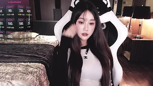 Cartier-  Daji- online show from October 26, 1:06 pm