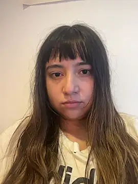 emitaa17228o online show from January 17, 9:44 pm