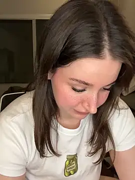 nerdynina online show from February 7, 12:36 am