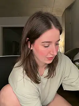 nerdynina online show from November 20, 12:44 am