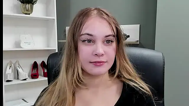 kitty valeria online show from October 27, 9:42 pm