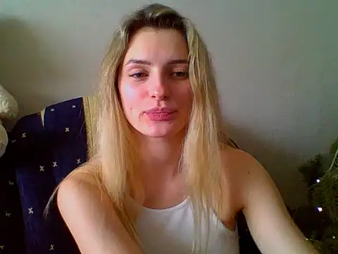 lady olivia  online show from March 6, 2:12 pm