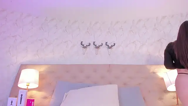 SofieReyes online show from January 10, 2:00 pm