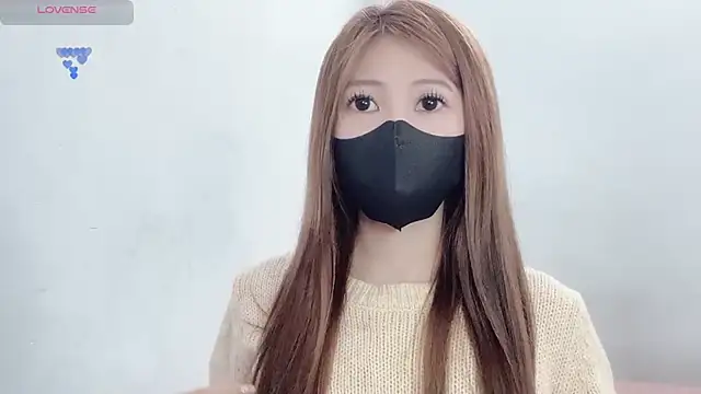 tanhxiu online show from March 31, 10:15 am