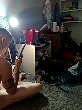 --D-a-D-D-y- online show from May 14, 7:25 am