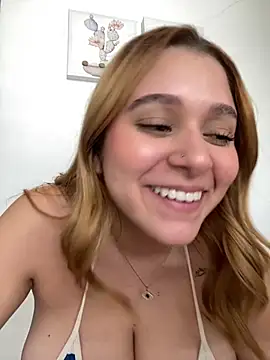 SophiaLaurens online show from July 28, 7:50 pm