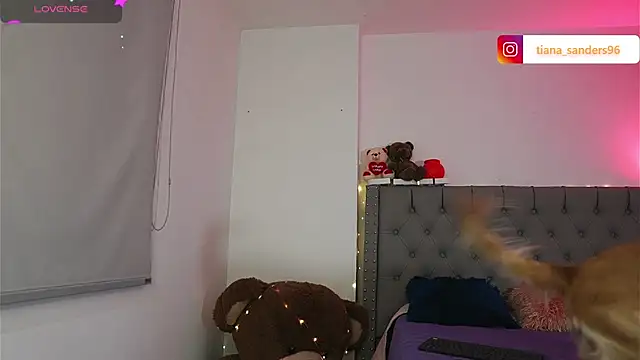 Tiana sanders online show from November 3, 1:42 am