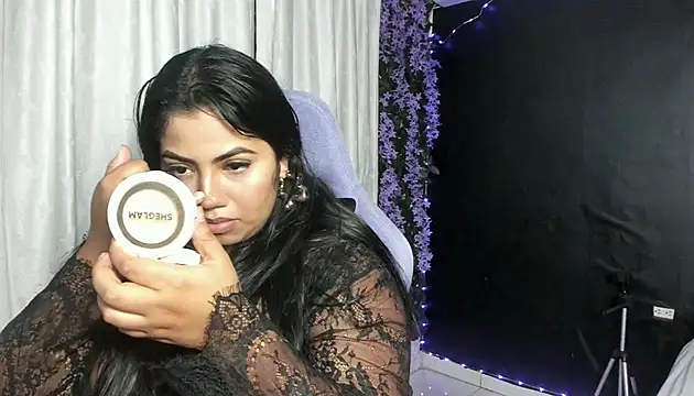 AvrilRizoX online show from April 14, 4:45 am