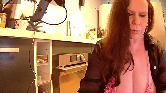 Endrocleia online show from March 21, 2:05 am