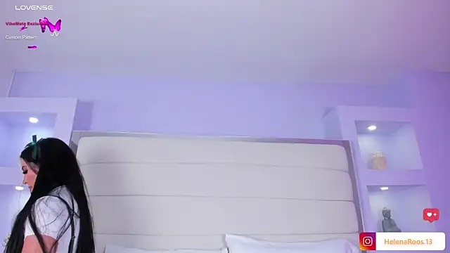 HelenaRoos online show from September 18, 7:45 pm