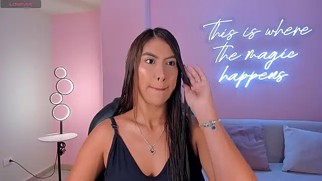 ArianaDumont online show from February 1, 10:58 am