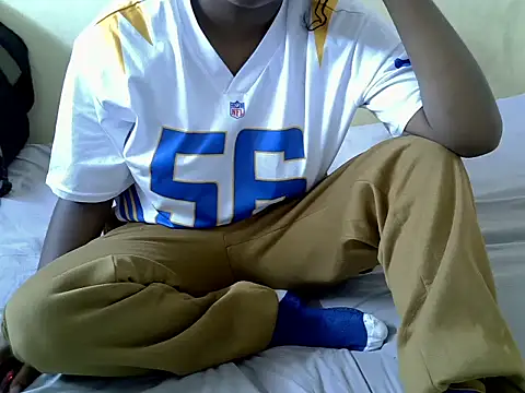 prettylacey3 online show from April 9, 4:34 pm