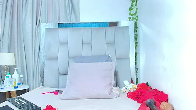 Rachele x online show from November 16, 1:44 pm