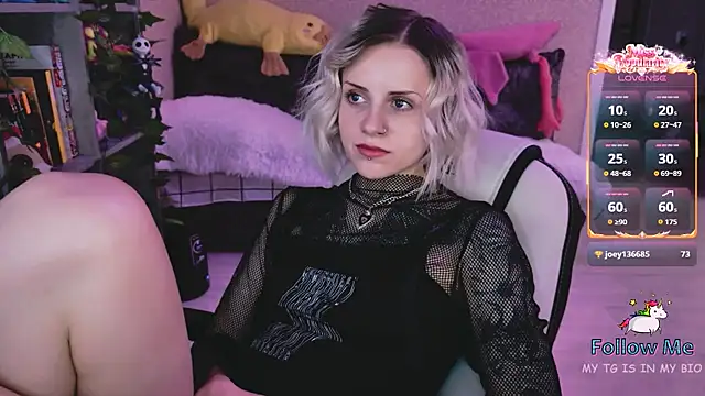 NaniMoore online show from February 6, 10:13 pm